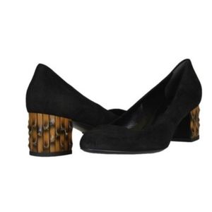 Gucci Black Model: 338758 C2000 Mules/Slides